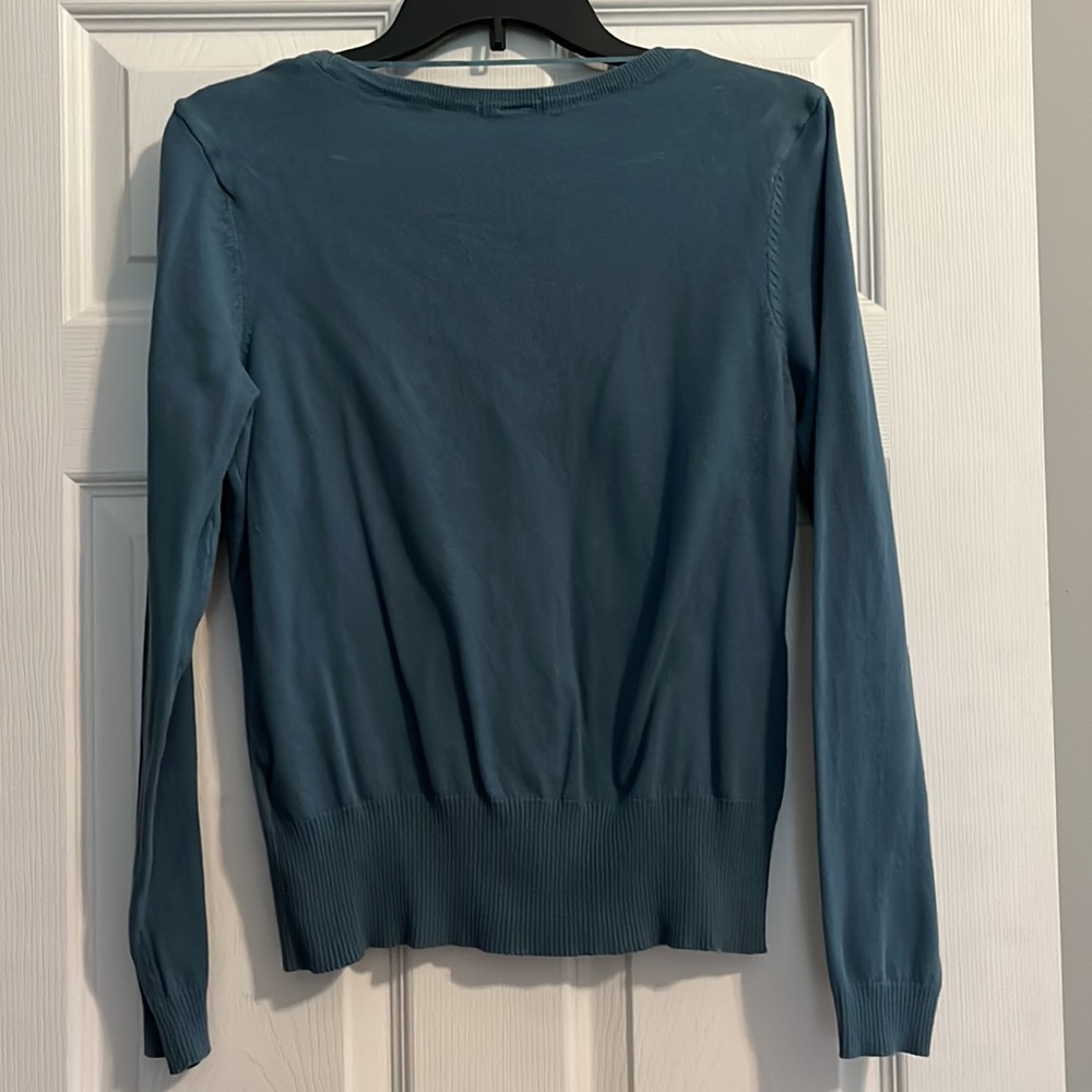 Woman’s button down cardigan - Picture 2 of 3